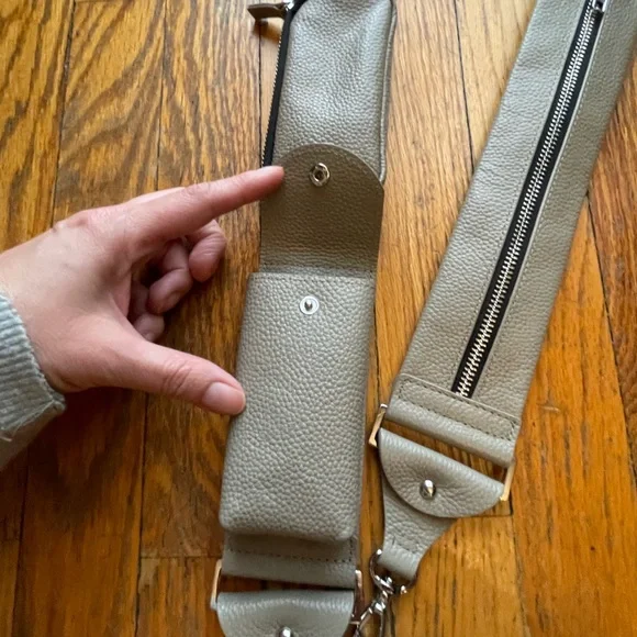 Bandolier Billie - PHONE CASE & ALL LEATHER STRAP - Greige/Silver - Picture 7 of 10